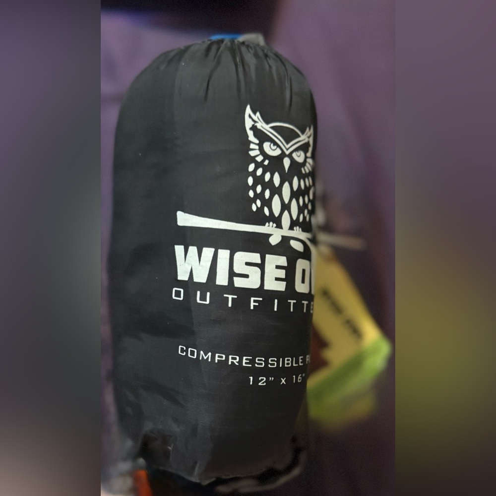 Blue NWT Wise Owl Outfitters Camping Pillow Memory Foam 12”x16” Small & Portable